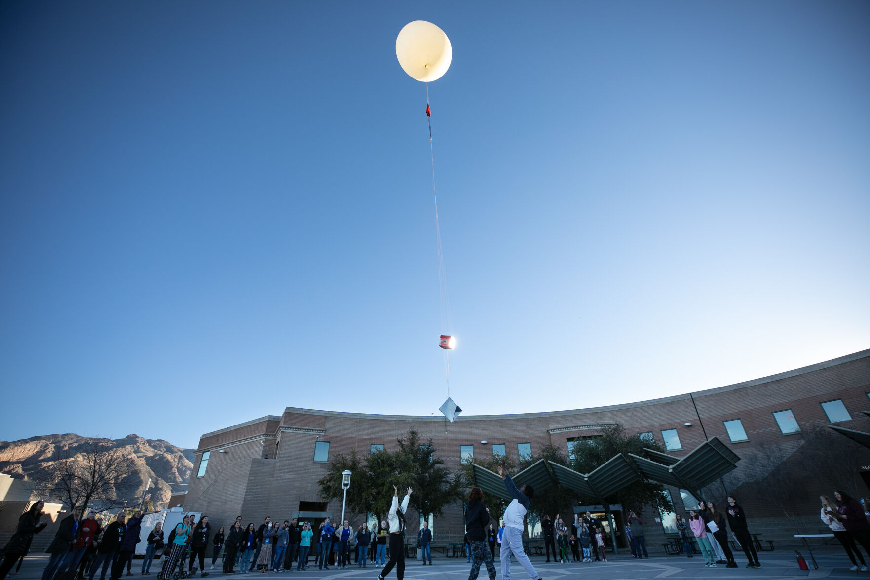 Falcon-5 balloon probe, CFHS